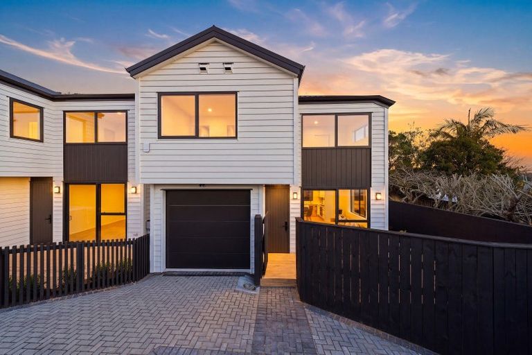 Photo of property in 12 Roseberry Avenue, Birkenhead, Auckland, 0626