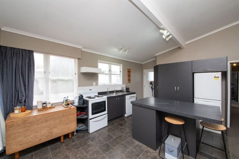 Photo of property in 27 Dewe Avenue, Feilding, 4702