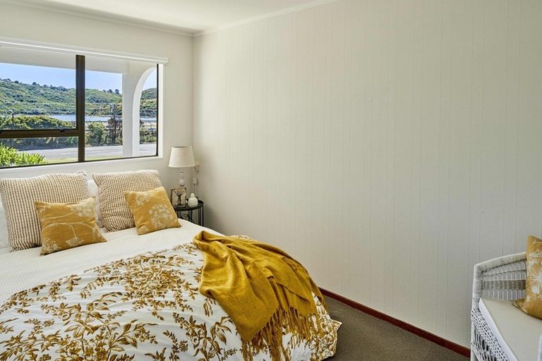 Photo of property in 1c Brora Crescent, Papakowhai, Porirua, 5024