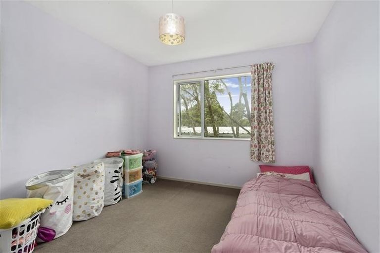 Photo of property in 40h Konini Road, Titirangi, Auckland, 0604