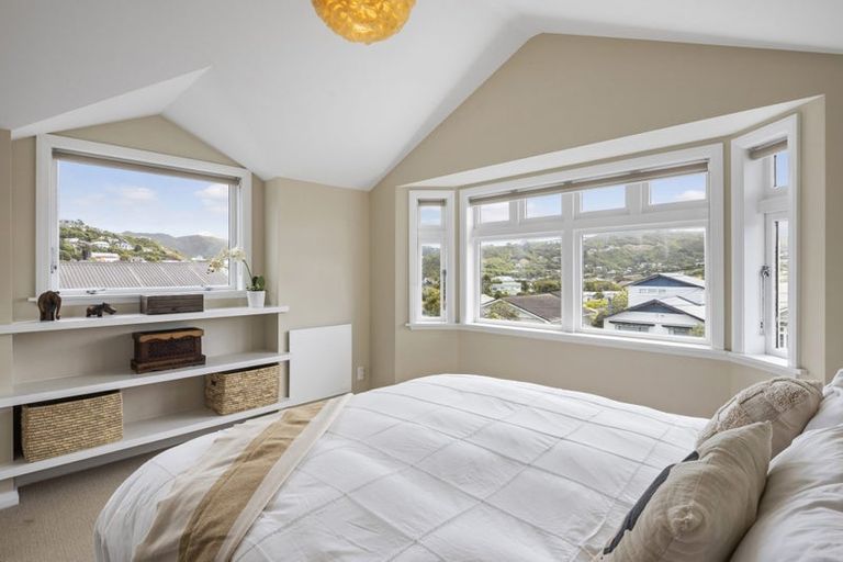 Photo of property in 17 Firth Terrace, Karori, Wellington, 6012