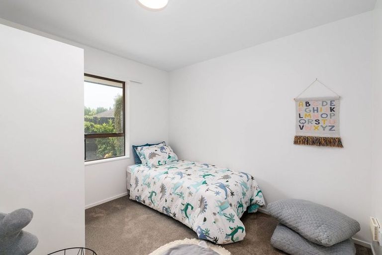 Photo of property in 37a Attlee Crescent, Bryndwr, Christchurch, 8053