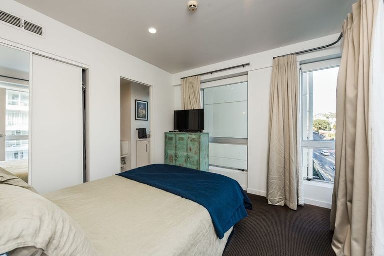 Photo of property in Terrace Heights Apartments, 6a/163 The Terrace, Wellington Central, Wellington, 6011