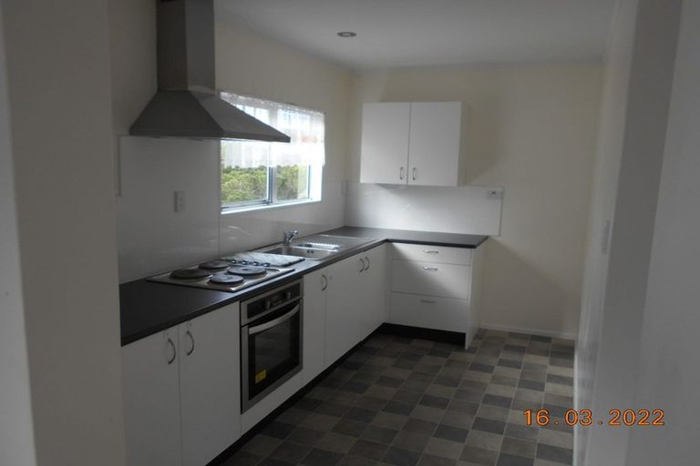 Photo of property in 27 Hollydale Grove, Churton Park, Wellington, 6037