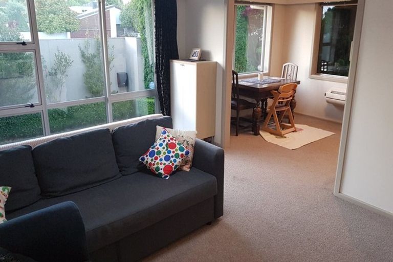 Photo of property in 150 Straven Road, Fendalton, Christchurch, 8014