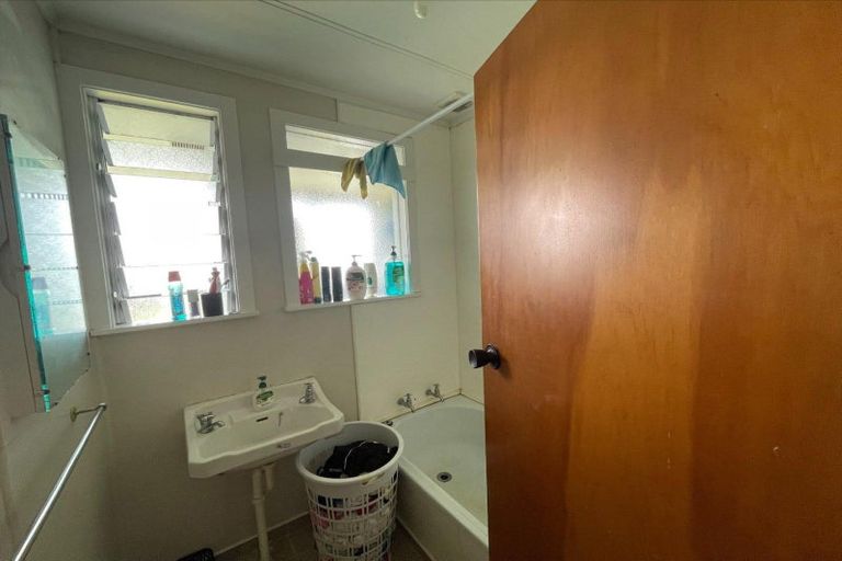 Photo of property in 60-62 Titoki Street, Castlecliff, Whanganui, 4501