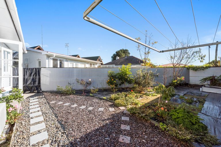 Photo of property in 2/41 Turret Road, Tauranga South, Tauranga, 3112