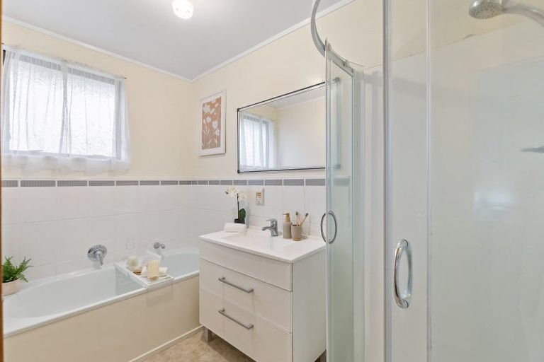 Photo of property in 1a Heath Street, St Andrews, Hamilton, 3200