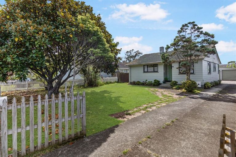 Photo of property in 54 Valiant Street, Mangere, Auckland, 2022
