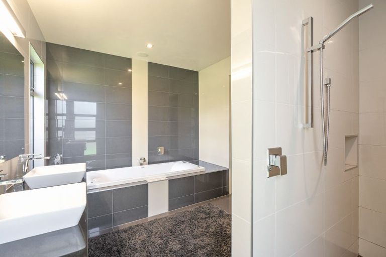 Photo of property in 4a Olsen Close, Matangi, Hamilton, 3284