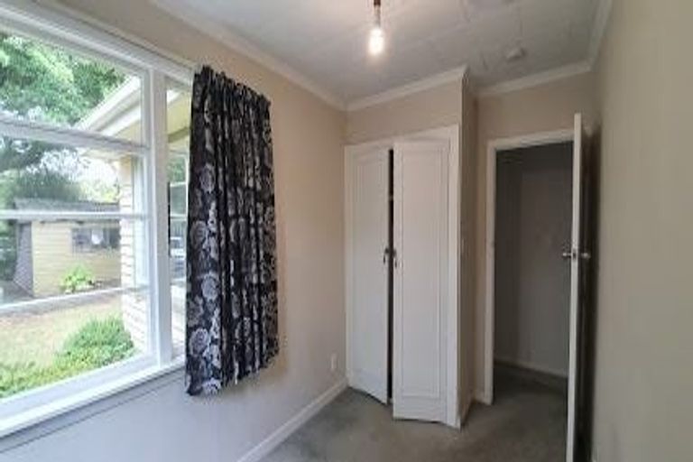 Photo of property in 43 Kirkwood Avenue, Upper Riccarton, Christchurch, 8041