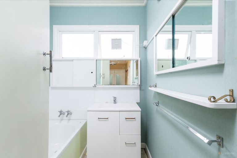 Photo of property in 53 Rhodes Street, Waimate, 7924