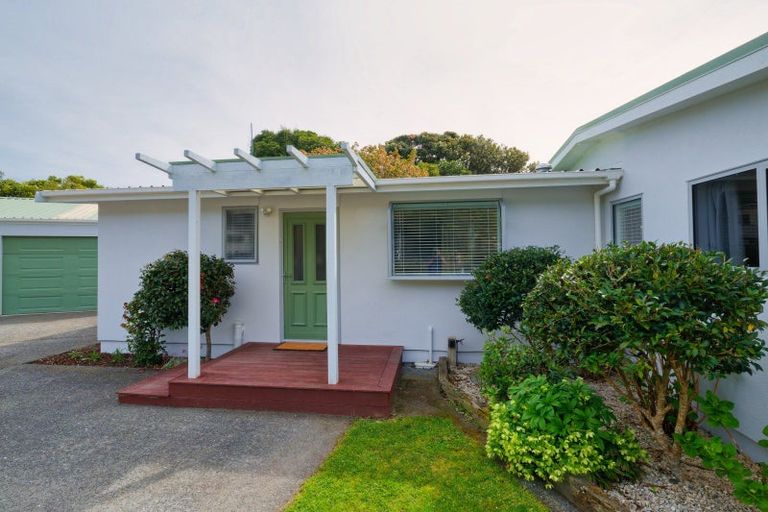 Photo of property in 1 Kotuku Road, South Bay, Kaikoura, 7300