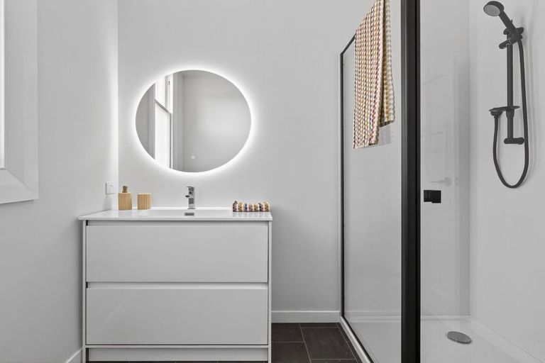 Photo of property in 27 Endcliffe Road, Kaiti, Gisborne, 4010