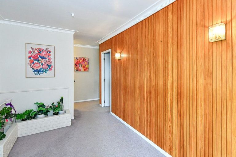 Photo of property in 3 Frank Place, Hillpark, Auckland, 2102