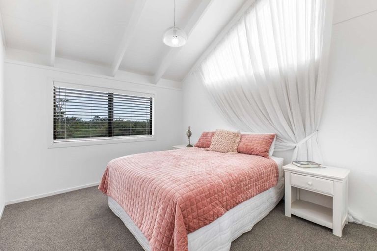 Photo of property in 117 Paremoremo Road, Lucas Heights, Auckland, 0632