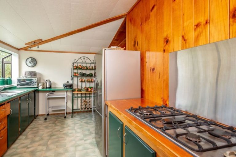 Photo of property in 5 Kirkpatrick Street, Kohukohu, 0491