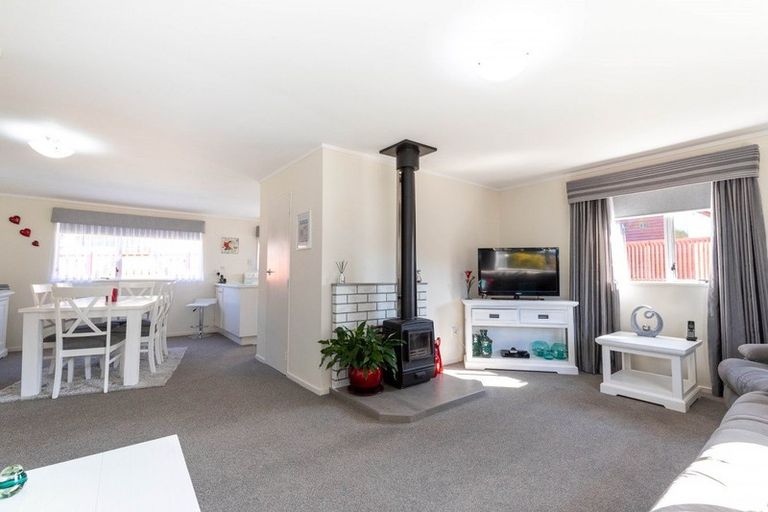 Photo of property in 366 Kaikorai Valley Road, Bradford, Dunedin, 9011