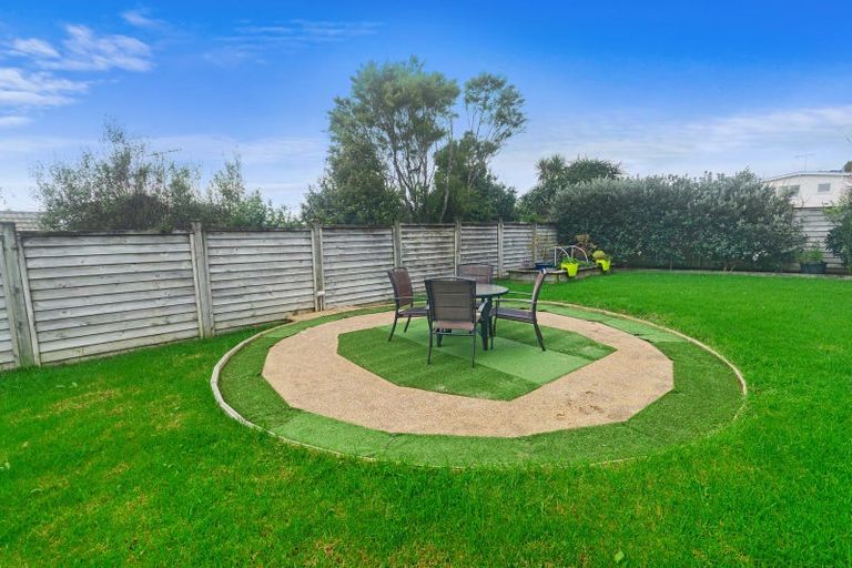 Photo of property in 14a West Lynn Road, Titirangi, Auckland, 0604