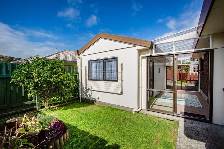 Photo of property in 282c Main Road, Tawa, Wellington, 5028