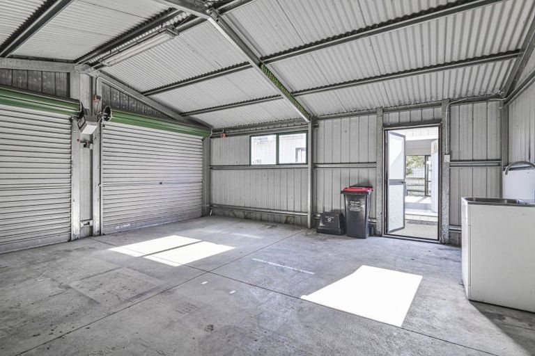 Photo of property in 1 Breadalbane Road, Havelock North, 4130