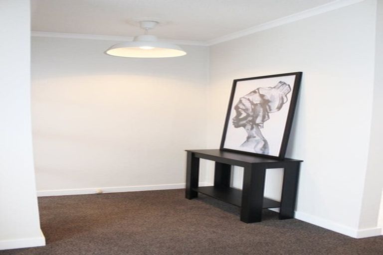 Photo of property in 3a Henry Street, Ebdentown, Upper Hutt, 5018