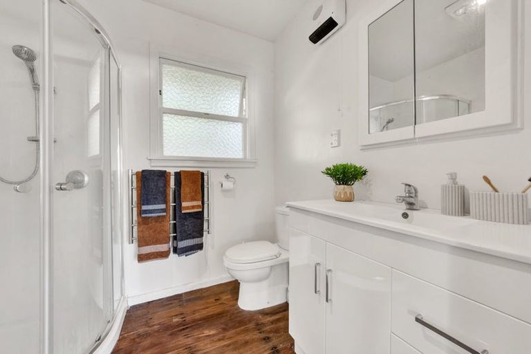 Photo of property in 31 Fifield Terrace, Waltham, Christchurch, 8023