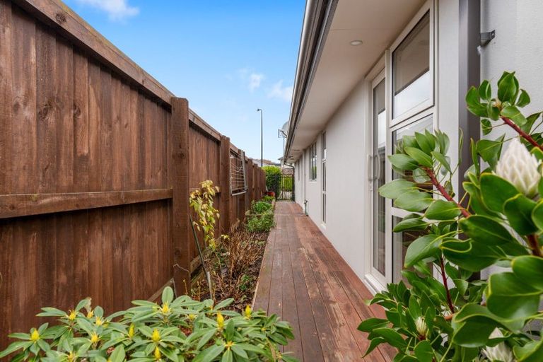 Photo of property in 21 Bronco Drive, Aidanfield, Christchurch, 8025