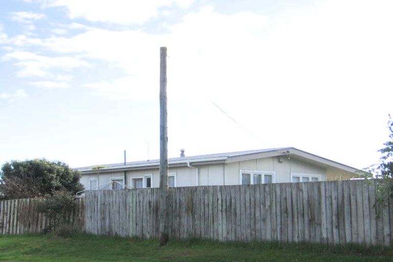 Photo of property in 25 Robbie Street, Foxton Beach, Foxton, 4815