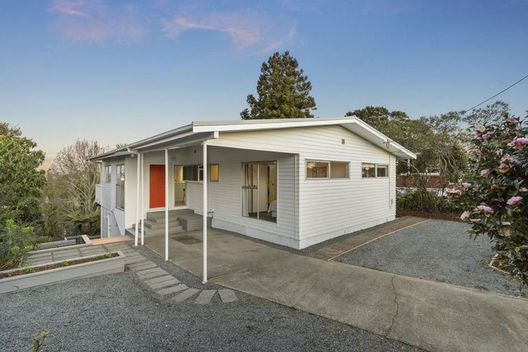 Photo of property in 413 Don Buck Road, Massey, Auckland, 0614