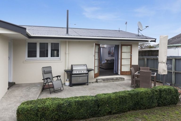 Photo of property in 8 Lake Terrace Road, Burwood, Christchurch, 8061