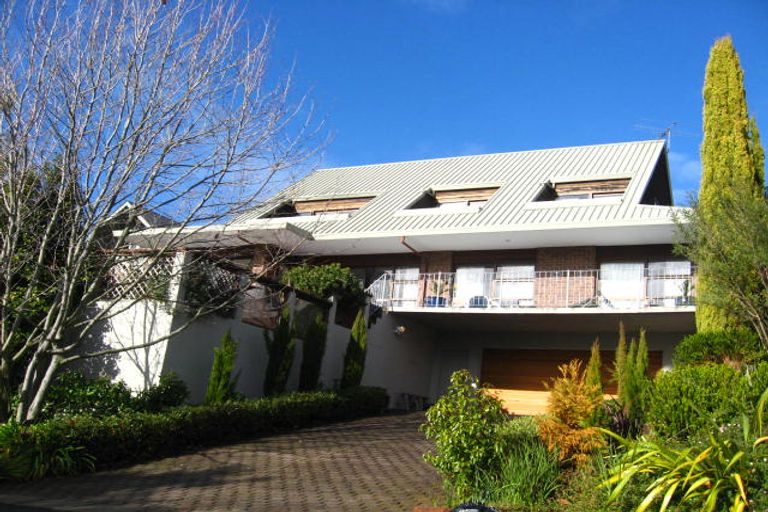 Photo of property in 18 Nehru Place, Cashmere, Christchurch, 8022