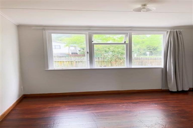 Photo of property in 81 Woodglen Road, Glen Eden, Auckland, 0602