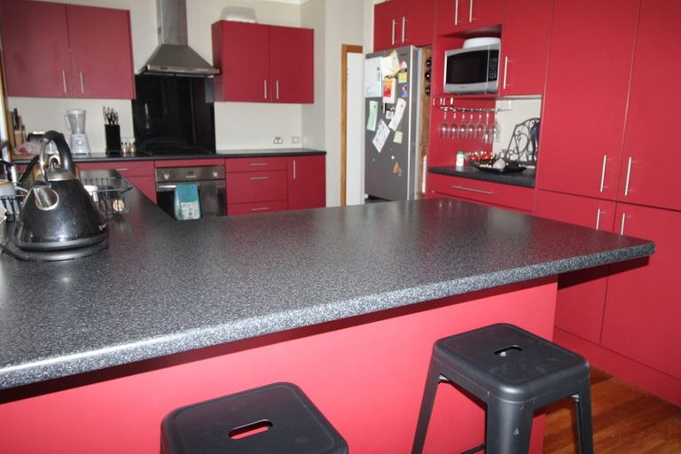 Photo of property in 41 Sheffield Street, Awapuni, Palmerston North, 4412