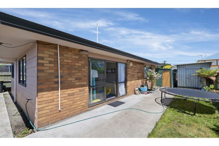 Photo of property in 2/517 Hereford Street, Linwood, Christchurch, 8011