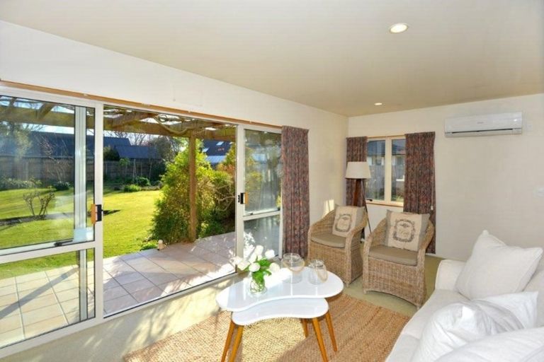 Photo of property in 105 Waimairi Road, Ilam, Christchurch, 8041