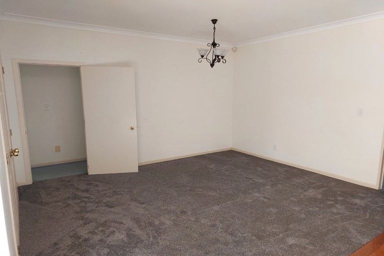 Photo of property in 93 Glendhu Road, Bayview, Auckland, 0629