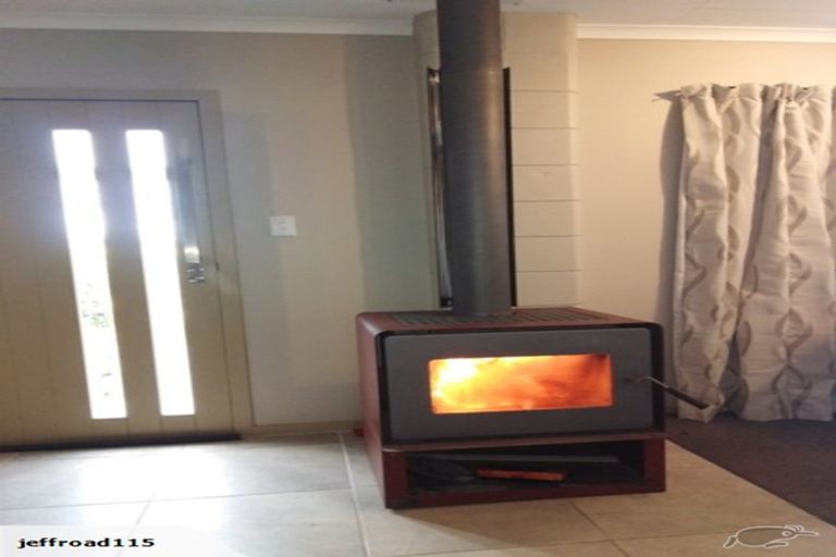 Photo of property in 3 Garnet Street, Gore, 9710