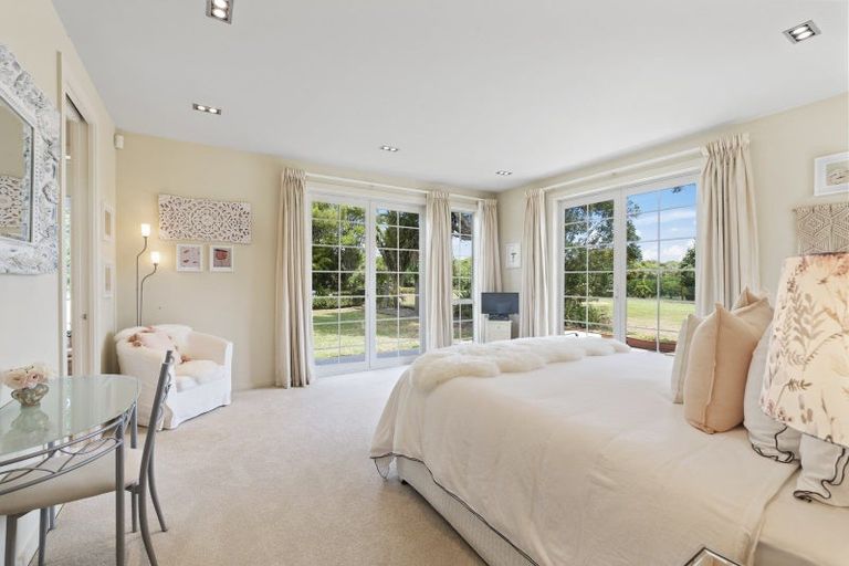 Photo of property in 15 Tarahunga Road, Levin, 5571