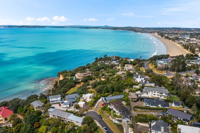 Photo of property in 17 Sykes Avenue, Hatfields Beach, Orewa, 0931