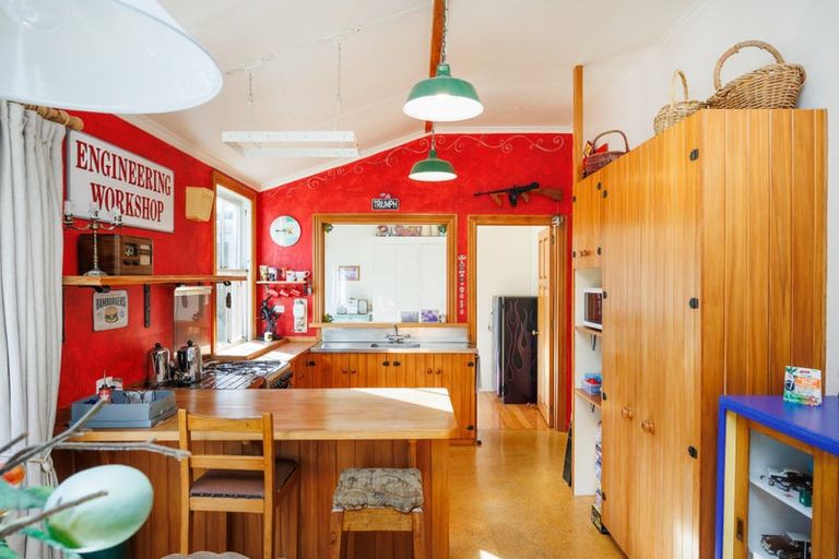 Photo of property in 357 Featherston Street, Palmerston North, 4414