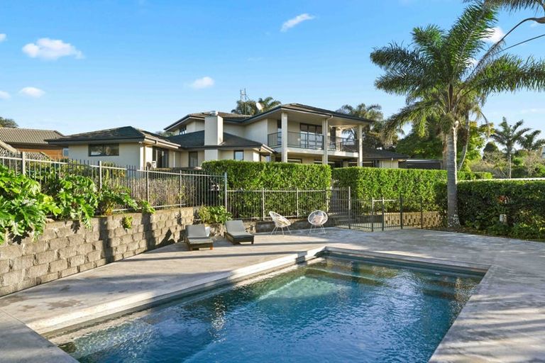 Photo of property in 2 Stonebridge Road, Temple View, Hamilton, 3289