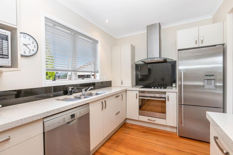 Photo of property in 6 Coronation Road, Morrinsville, 3300