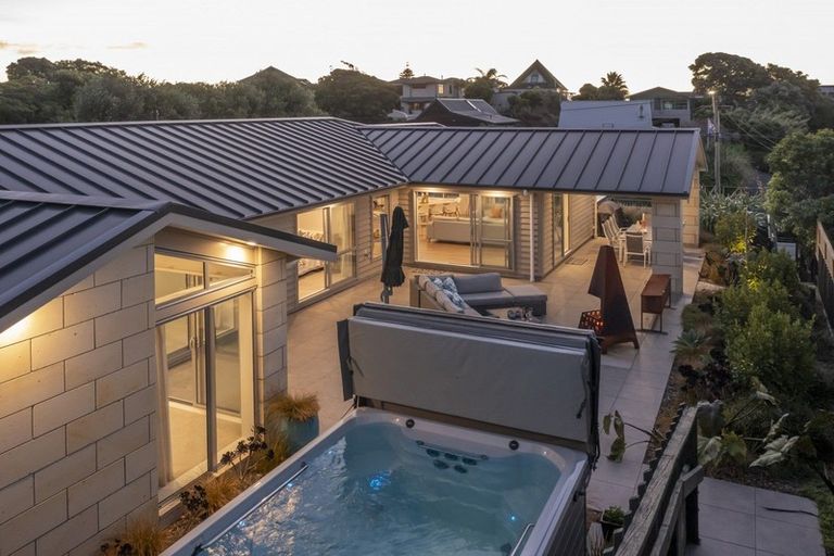 Photo of property in 118 Rosetta Road, Raumati South, Paraparaumu, 5032