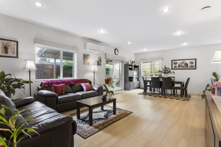 Photo of property in 76 Kaipatiki Road, Glenfield, Auckland, 0629
