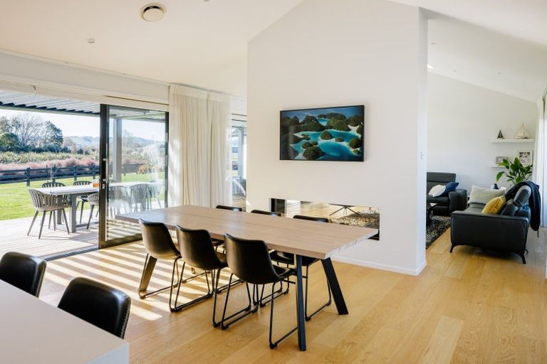 Photo of property in 10 Moemoea Place, Cambridge, 3434