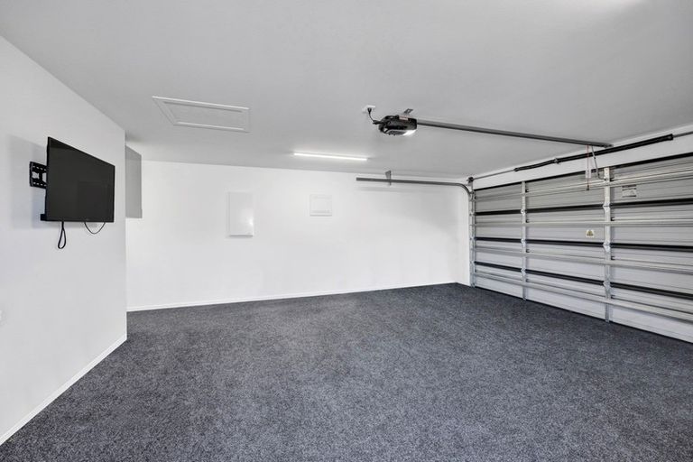 Photo of property in 27 Horoatua Street, Bell Block, New Plymouth, 4312