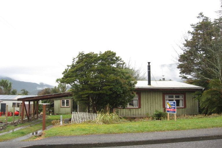 Photo of property in 5 Wainui Street, Dobson, Greymouth, 7805