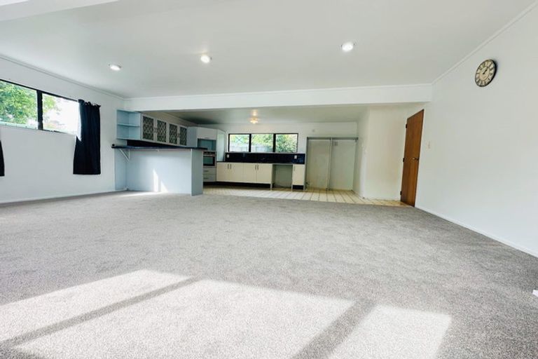 Photo of property in 33 Hindmarsh Street, Johnsonville, Wellington, 6037