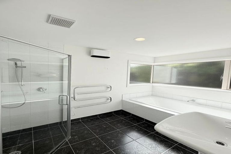 Photo of property in 5 Royal Elm Lane, Bryndwr, Christchurch, 8053